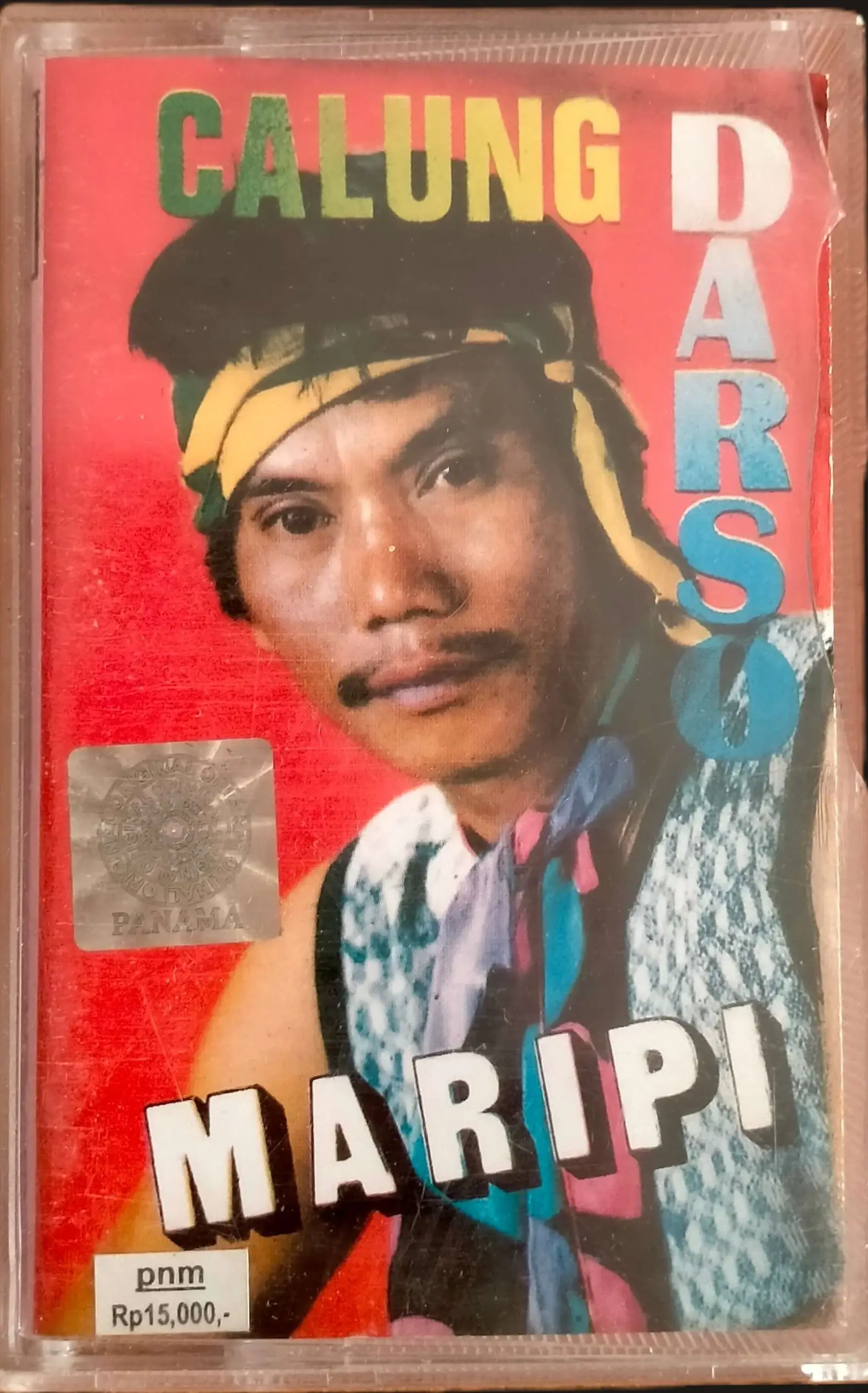 An image of the cassette album cover by Darso (showing himself with a head scarf)